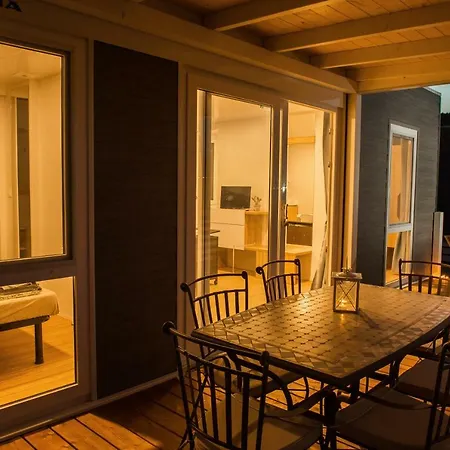 Bluebay Croatia Mobile Homes يزيرا