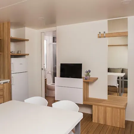 Parque de vacaciones Bluebay Croatia Mobile Homes Jezera