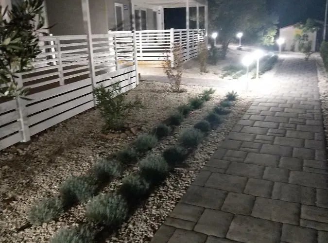 Bluebay Croatia Mobile Homes 假日公园 4*