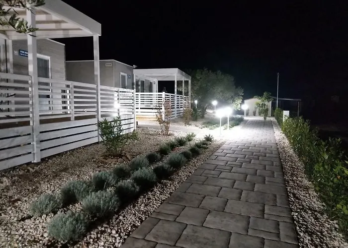 Bluebay Croatia Mobile Homes 假日公园 4*